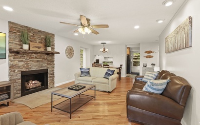 Banner Elk Burrow-Renovated Condo, Views, King Bed