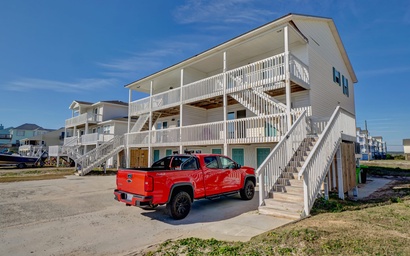 2BR Oceanview Condo with Easy Beach Access