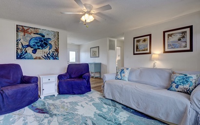 It's BEACH TIME in Topsail! We're Steps from the Sand and Walk to Downtown!