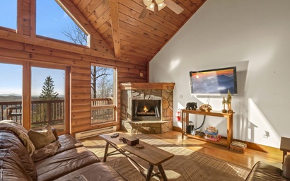 Sunset Roost - 4BR/4BA, Stunning Long Range Mountain View! -Slopes now OPEN!!!