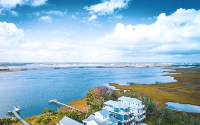 VIEWS! VIEWS! VIEWS! The SUN Is Out! Time for Your Perfect Family VACATION! BOOK TODAY!