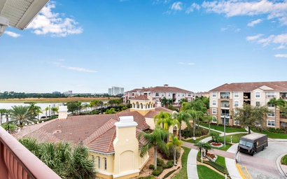 4862 Cayview Avenue #403 3