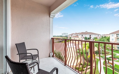 4862 Cayview Avenue #403 4