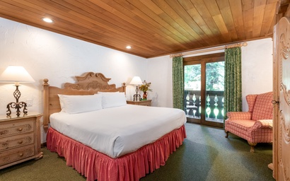 Featured Property Mountain View King with Balcony