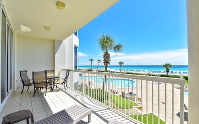 Silver Beach Towers W202 2
