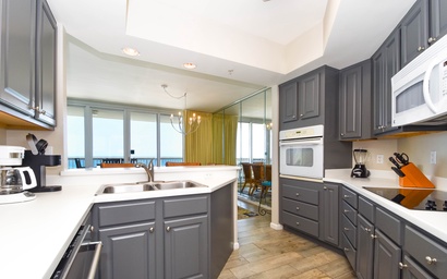 Silver Beach Towers W703 8