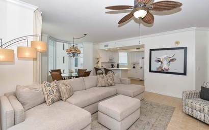 Silver Beach Towers E1006 4