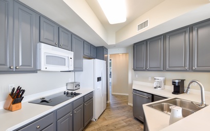 Silver Beach Towers W703 7