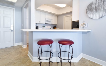 Silver Beach Towers E702 8