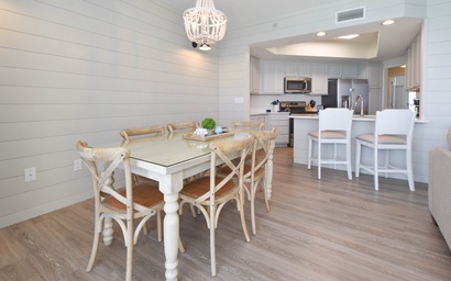 Silver Beach Towers W1403 8