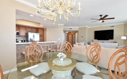 Silver Beach Towers W906 8