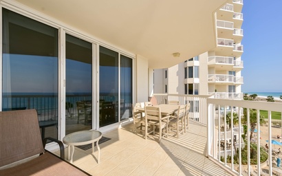 Silver Beach Towers W401 4