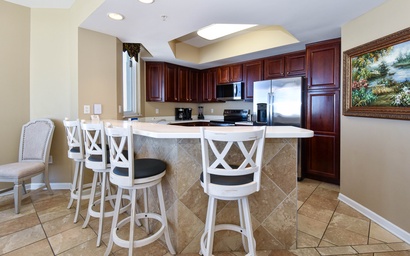 Silver Beach Towers W806 8