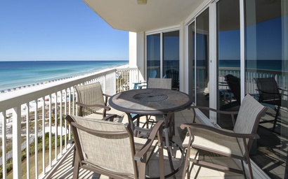 Silver Beach Towers W705 2