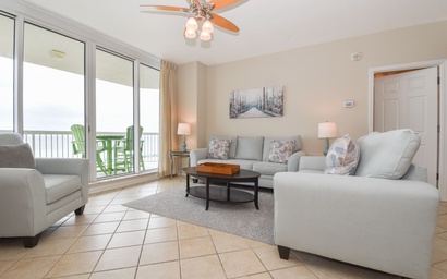 Silver Beach Towers W405 2