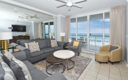 Silver Beach Towers W402