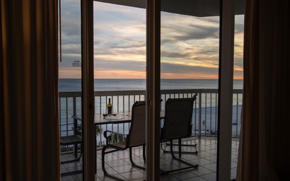 Silver Beach Towers E502 8