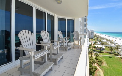 Silver Beach Towers E805 2