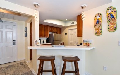 Silver Beach Towers W502 8