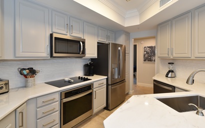 Silver Beach Towers W503 8