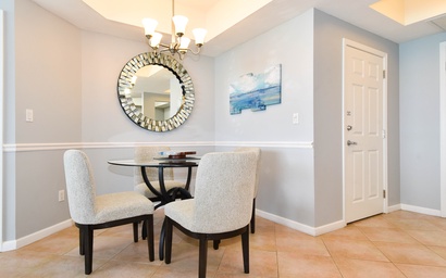 Silver Beach Towers E802 8
