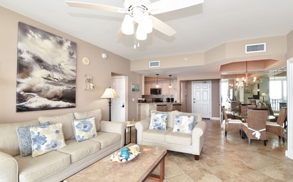 Silver Beach Towers E1005 2