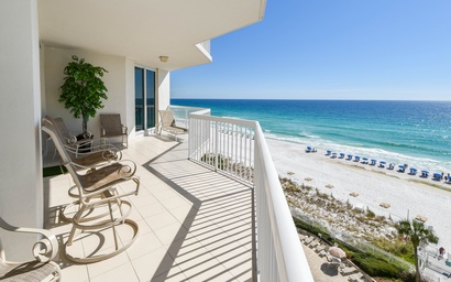 Silver Beach Towers E806 4