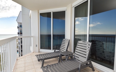 Silver Beach Towers W1205 5