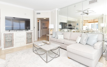 Silver Beach Towers E1406 3
