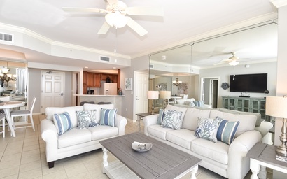 Silver Beach Towers W302 3