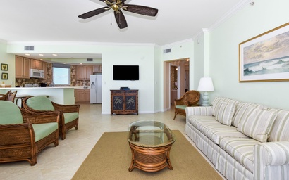 Silver Beach Towers E806 5