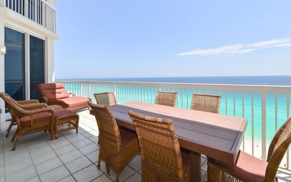 Silver Beach Towers WPH1704 7