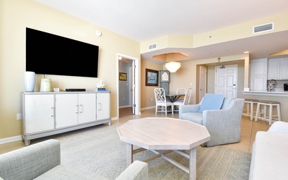 Silver Beach Towers W702 6