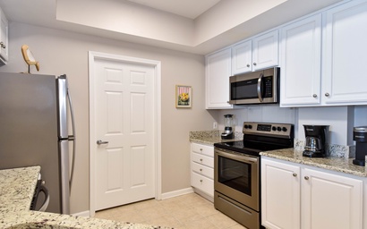 Silver Beach Towers E705 6