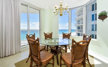 Silver Beach Towers E806 6