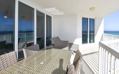 Silver Beach Towers E1006 4