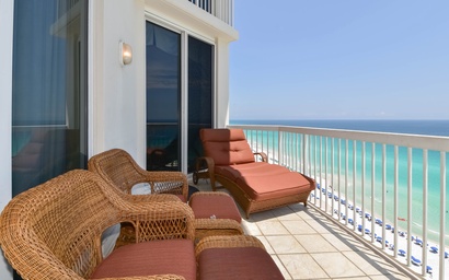 Silver Beach Towers WPH1704 6