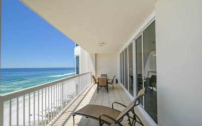 Silver Beach Towers W1204 2