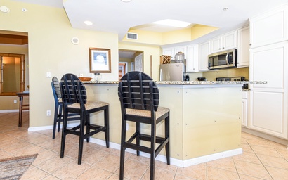 Silver Beach Towers E604 6