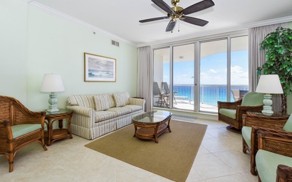 Featured Property Silver Beach Towers E806