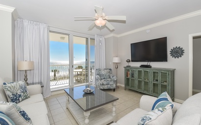 Silver Beach Towers W302 2