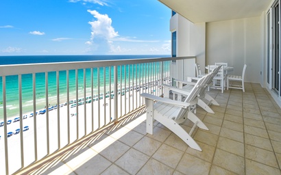 Silver Beach Towers W1404 4