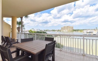 Harbor Landing 104A 3