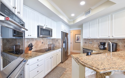 Silver Beach Towers W903 2