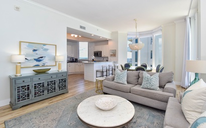Silver Beach Towers W1801 4