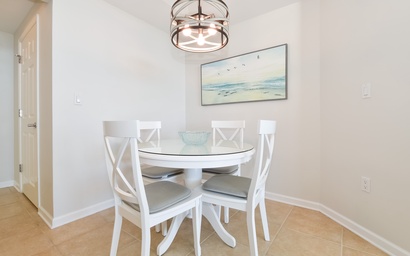 Silver Beach Towers W1205 7