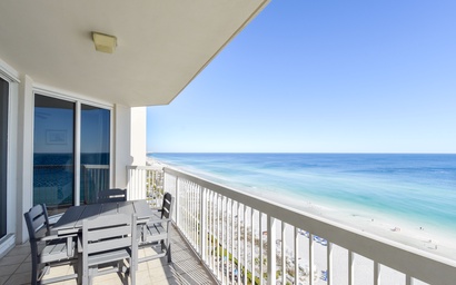 Silver Beach Towers W1202 2