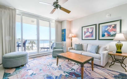 Silver Beach Towers W305