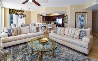 Silver Beach Towers W806 2