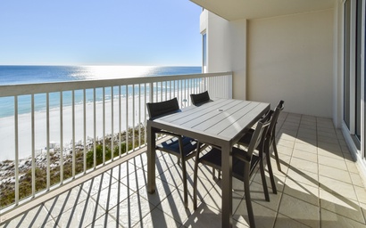 Silver Beach Towers W704 7